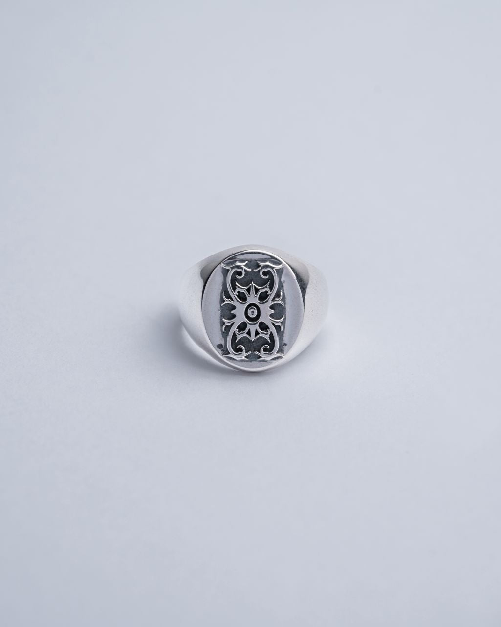 BORNEO SIGNET RING